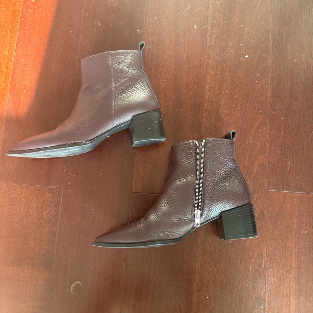 Everlane Boss Boot in Burgundy — 8.5 - Picture 3 of 4